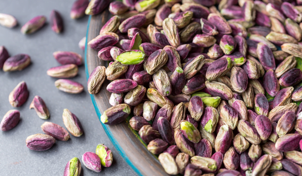 Il Potere Antiossidante del Pistacchio di Bronte: Un Tesoro Siciliano per la Tua Salute Estiva 2 1 - I fiori dell'etna