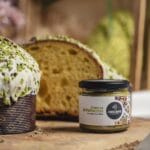 Panettone Al Pistacchio Verde Di Bronte D.O.P. 800g + Vasetto 190g Crema Di Pistacchio - immagine 3